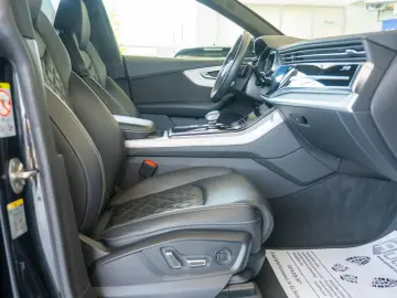 Audi Q8 60 TFSIe 3.0 Quattro Tiptronic 