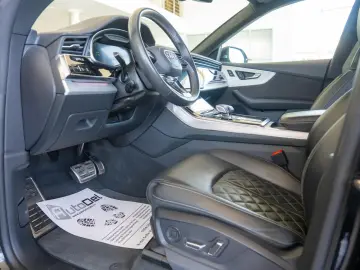Audi Q8 60 TFSIe 3.0 Quattro Tiptronic 