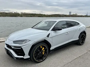 Urus AWD Aut.