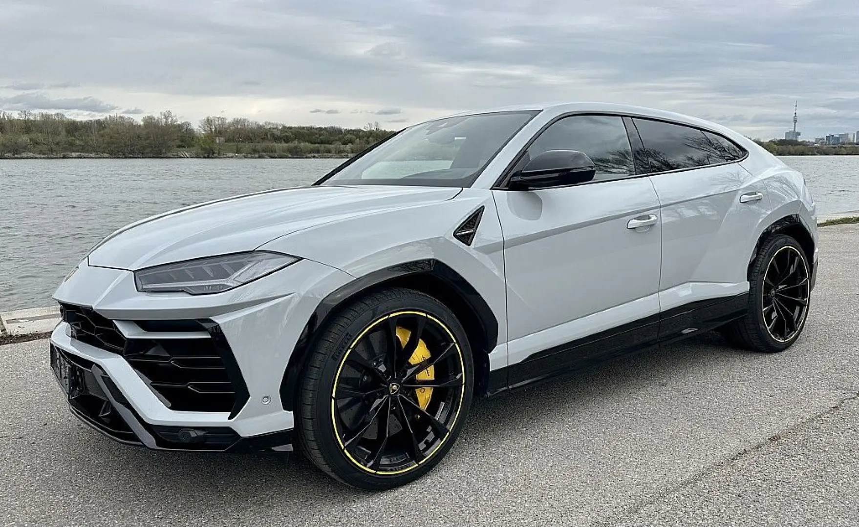 Urus AWD Aut.