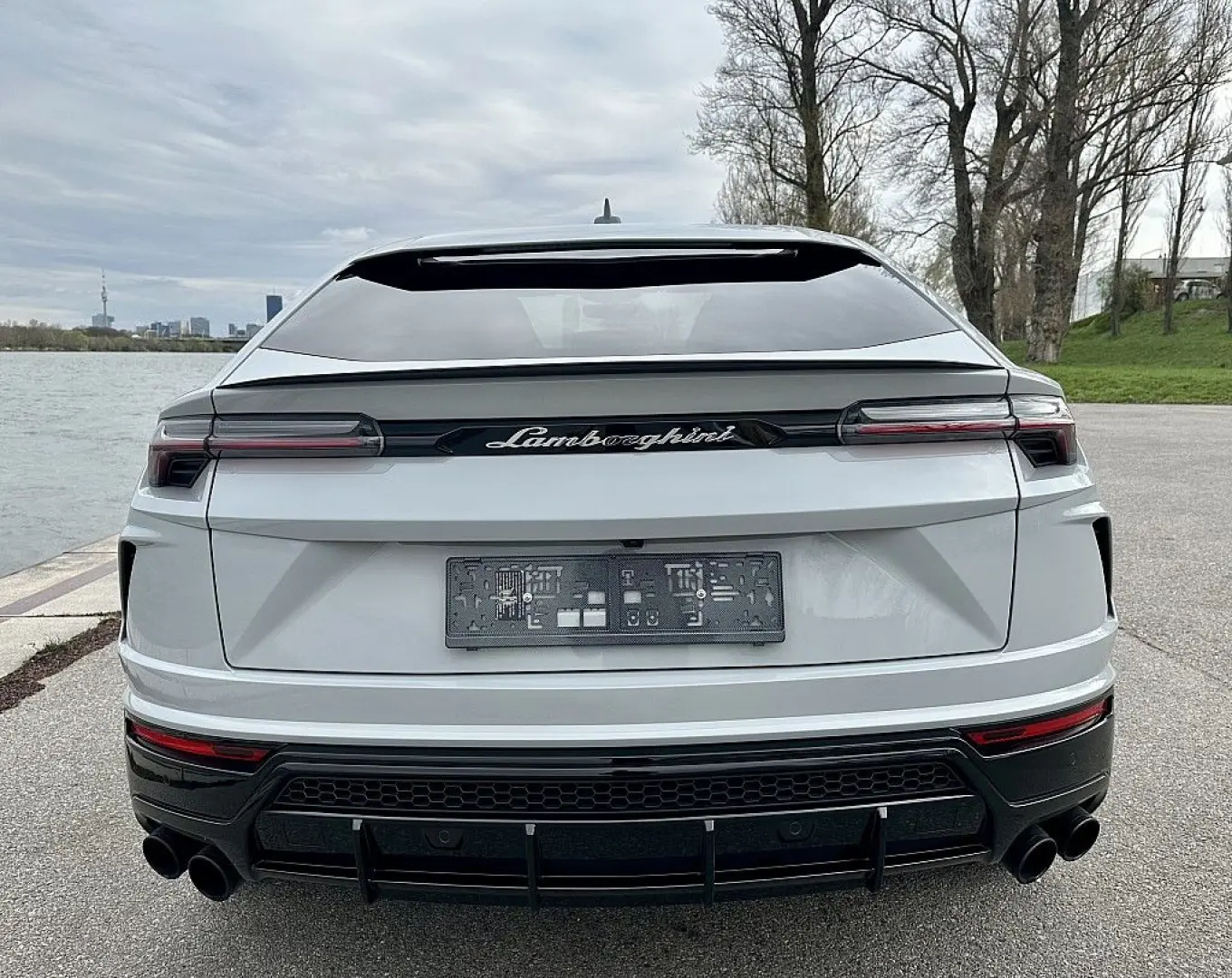 Urus AWD Aut.