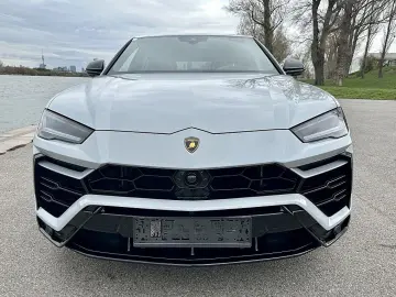 Urus AWD Aut.