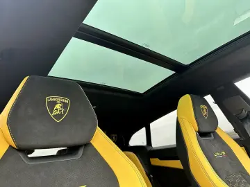Urus AWD Aut.