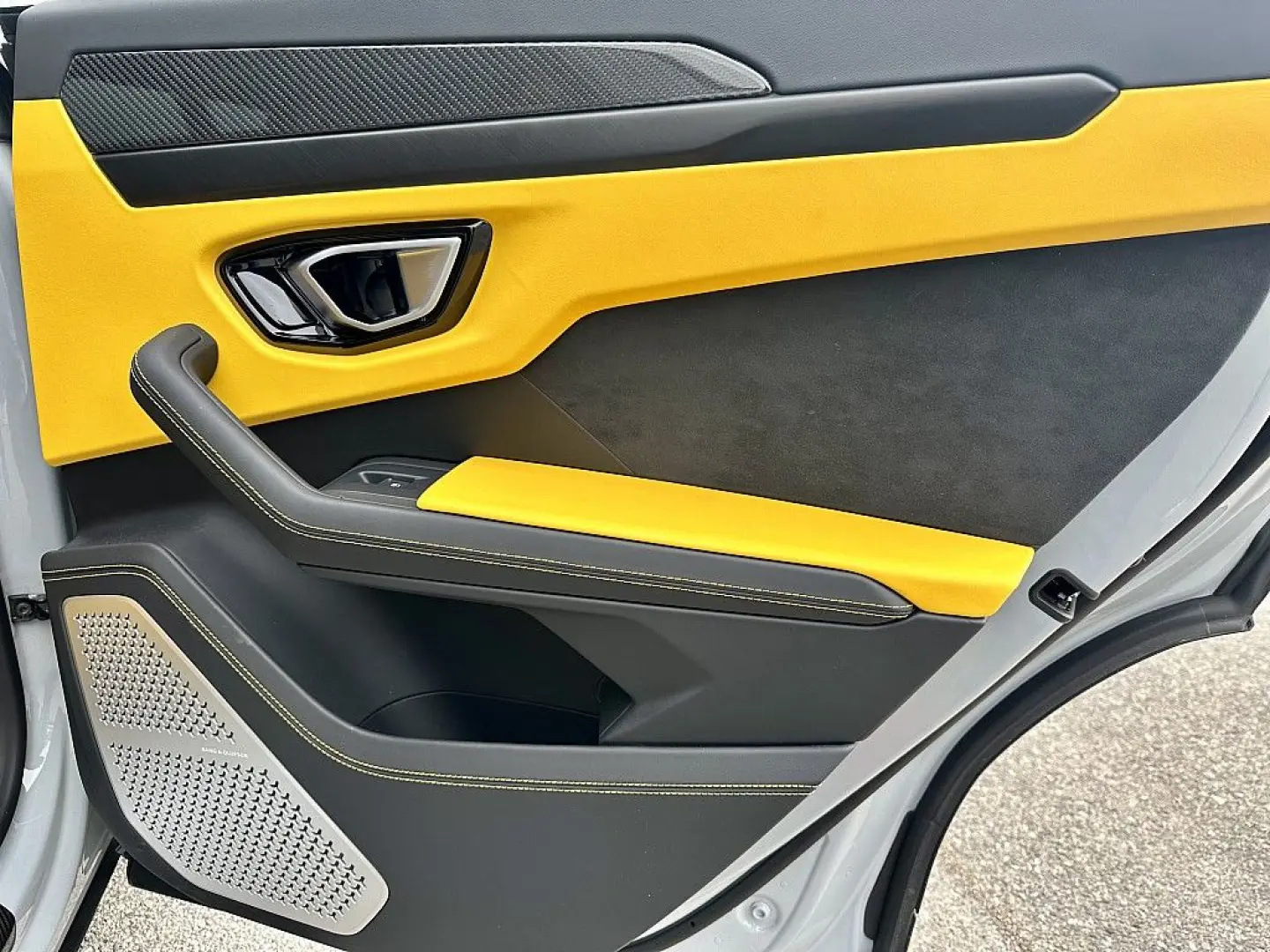 Urus AWD Aut.