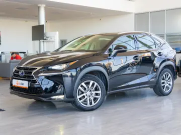 Lexus NX 300h e-Four e-CVT 