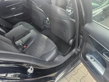 C 180 Automatik,Alkantara,PDC,Kamira,MBUX,AMG