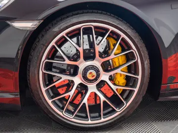 Porsche 911 Turbo S - 991