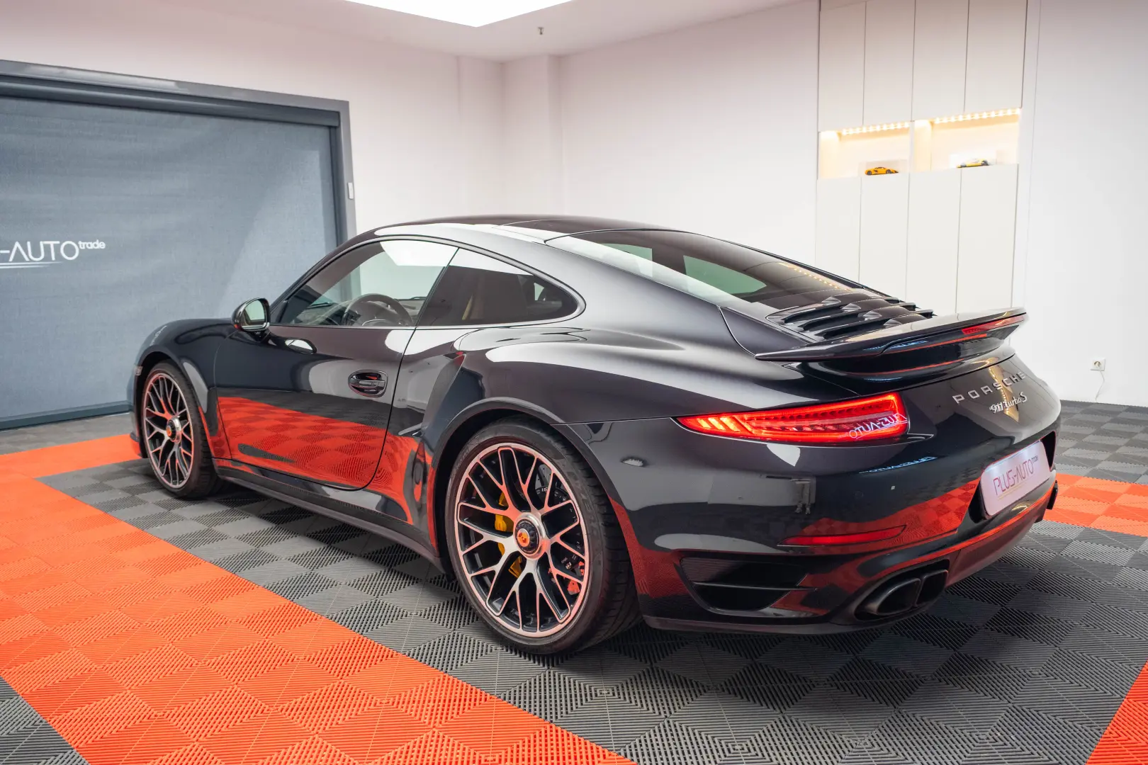 Porsche 911 Turbo S - 991