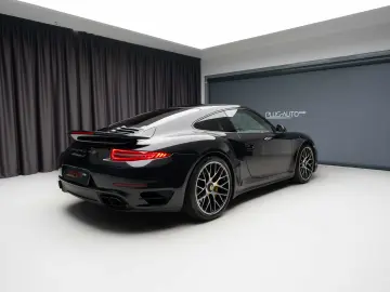 Porsche 911 Turbo S - 991