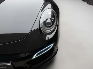 Porsche 911 Turbo S - 991