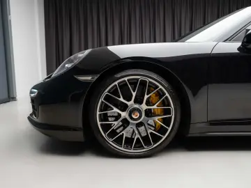 Porsche 911 Turbo S - 991