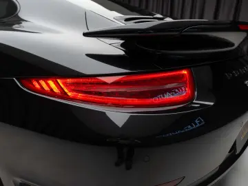 Porsche 911 Turbo S - 991