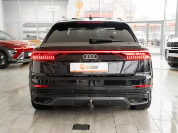 Audi Q8 60 TFSIe Quattro Tiptronic 