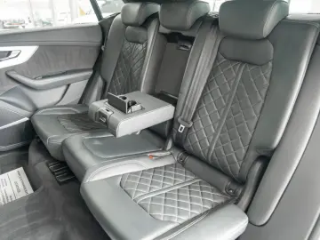 Audi Q8 60 TFSIe Quattro Tiptronic 