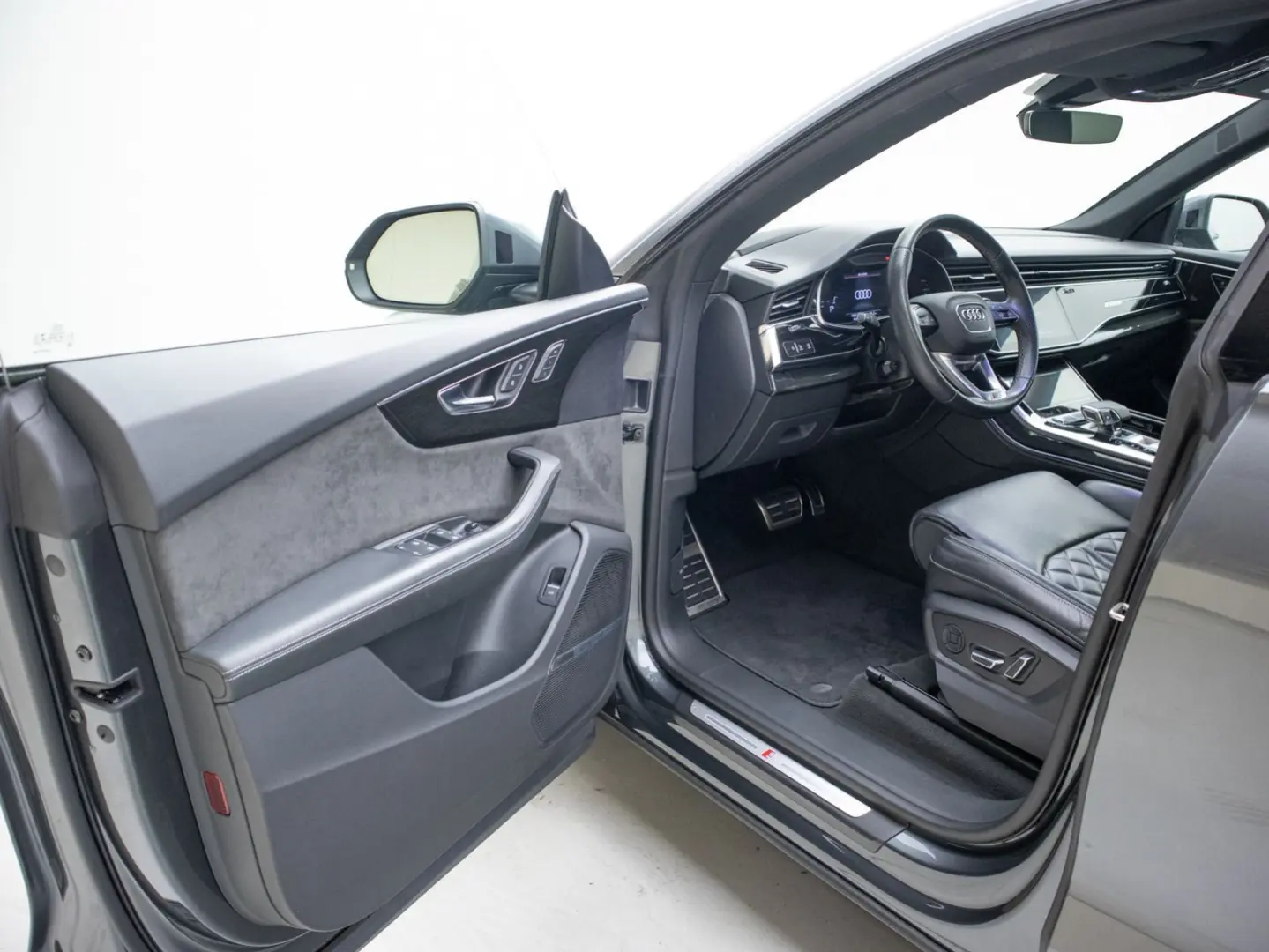 Q8 50 TDI S-TRO*QUA*S-LINE*AHK*ACC*MATRIX*B&O*