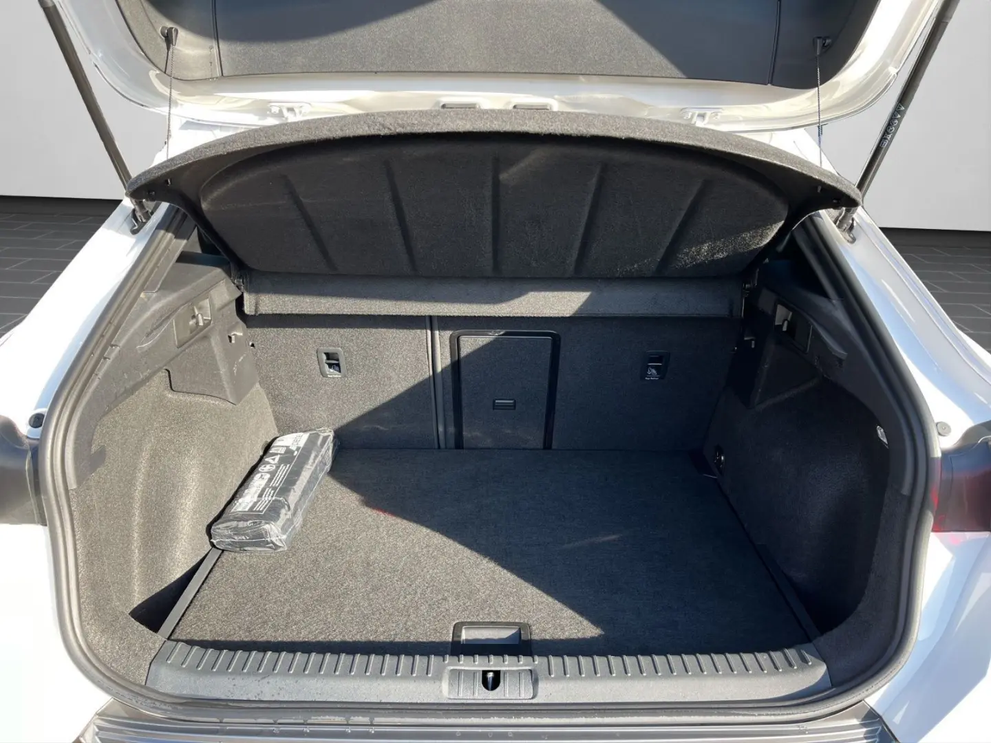 Formentor VZ 2.0 TSI DSG 4Drive NAVI SHZ VOLL LE