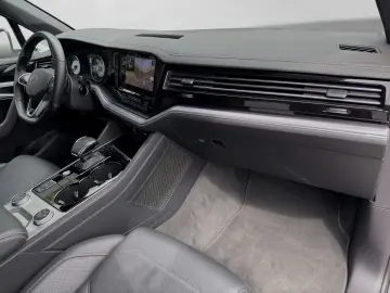 Touareg 3.0 TDI R-LINE