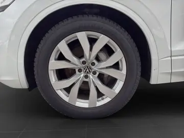 Touareg 3.0 TDI R-LINE
