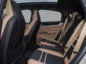 Porsche Cayenne Coupe e-Hybrid