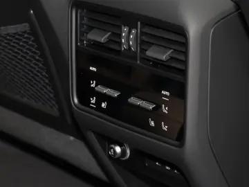 Porsche Cayenne Coupe e-Hybrid