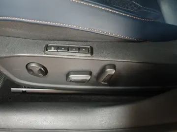 Formentor VZ 2.0 TSI 4Drive Navi*Pano*El.Heck*Be