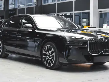 740d xDrive M Sport Mild Hybrid Sportautomatic