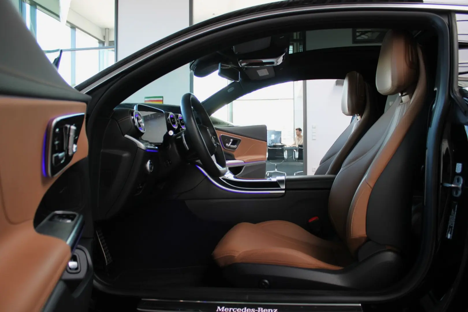 CLE 200 COUPE *AMG* ADVANCED PLUS/PANO/360°/20