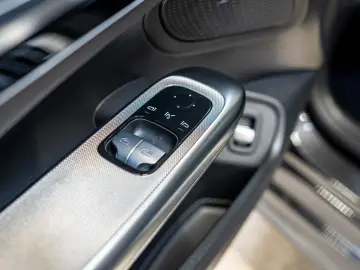 CLE 180 Coupé AMG Sport Advanced Distr. LED Pano