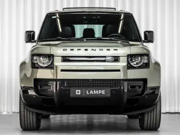 Defender 90 D300 X-Dynamic SE Black Pack