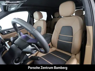 Cayenne Turbo/ Head-Up/ InnoDrive/ Massage/ Spor