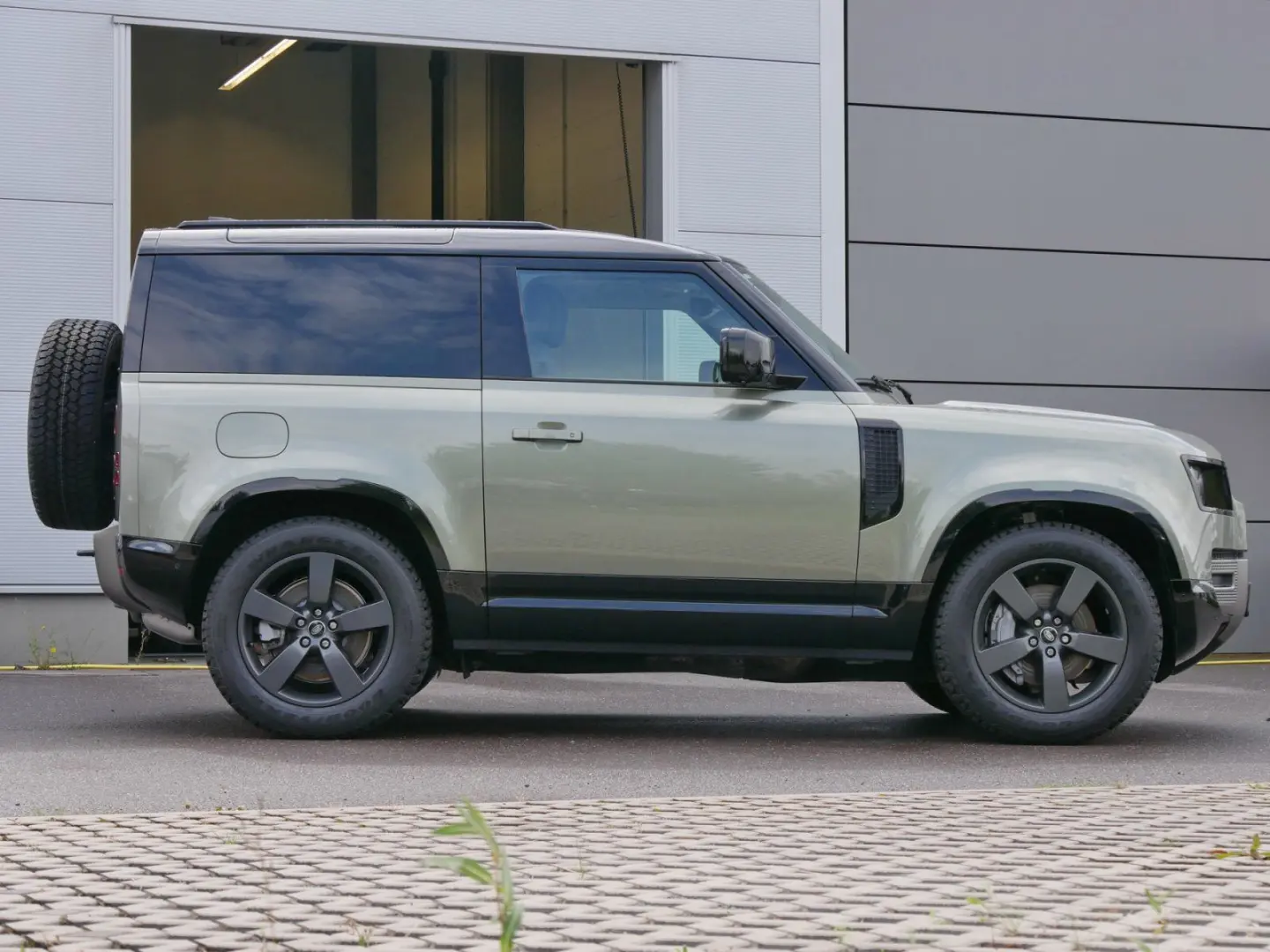 Defender 90 X-Dynamic HSE