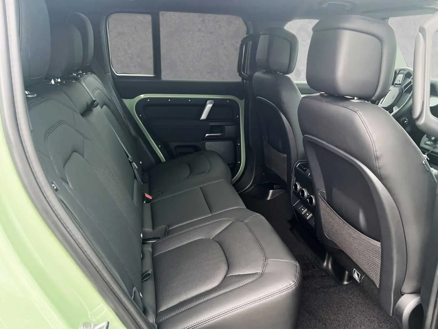 Defender 110 D300 75th Limited Edition