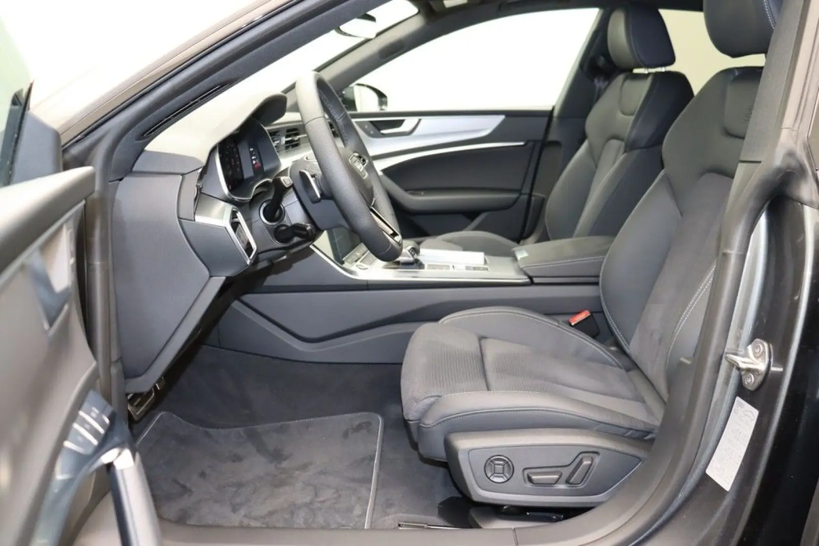 A7 Sportback 55 TFSIe quattro S line LED Navi
