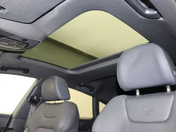A7 Sportback 55 TFSIe quattro S line LED Navi