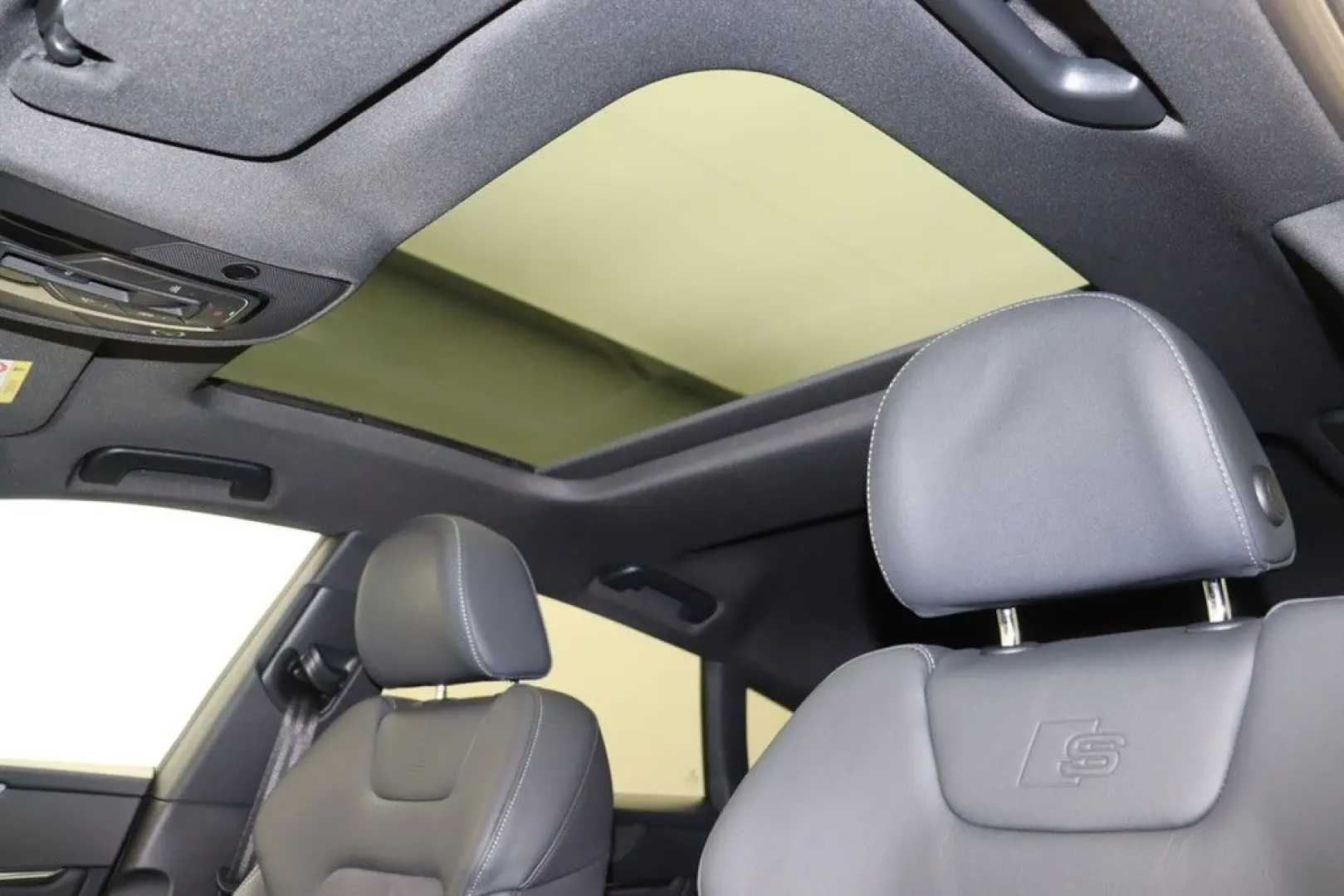 A7 Sportback 55 TFSIe quattro S line LED Navi