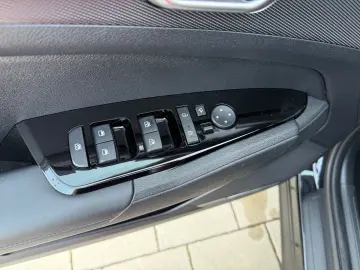 Sportage 1.6 T-GDI Mild-Hybrid Vision, RDKS, LM-