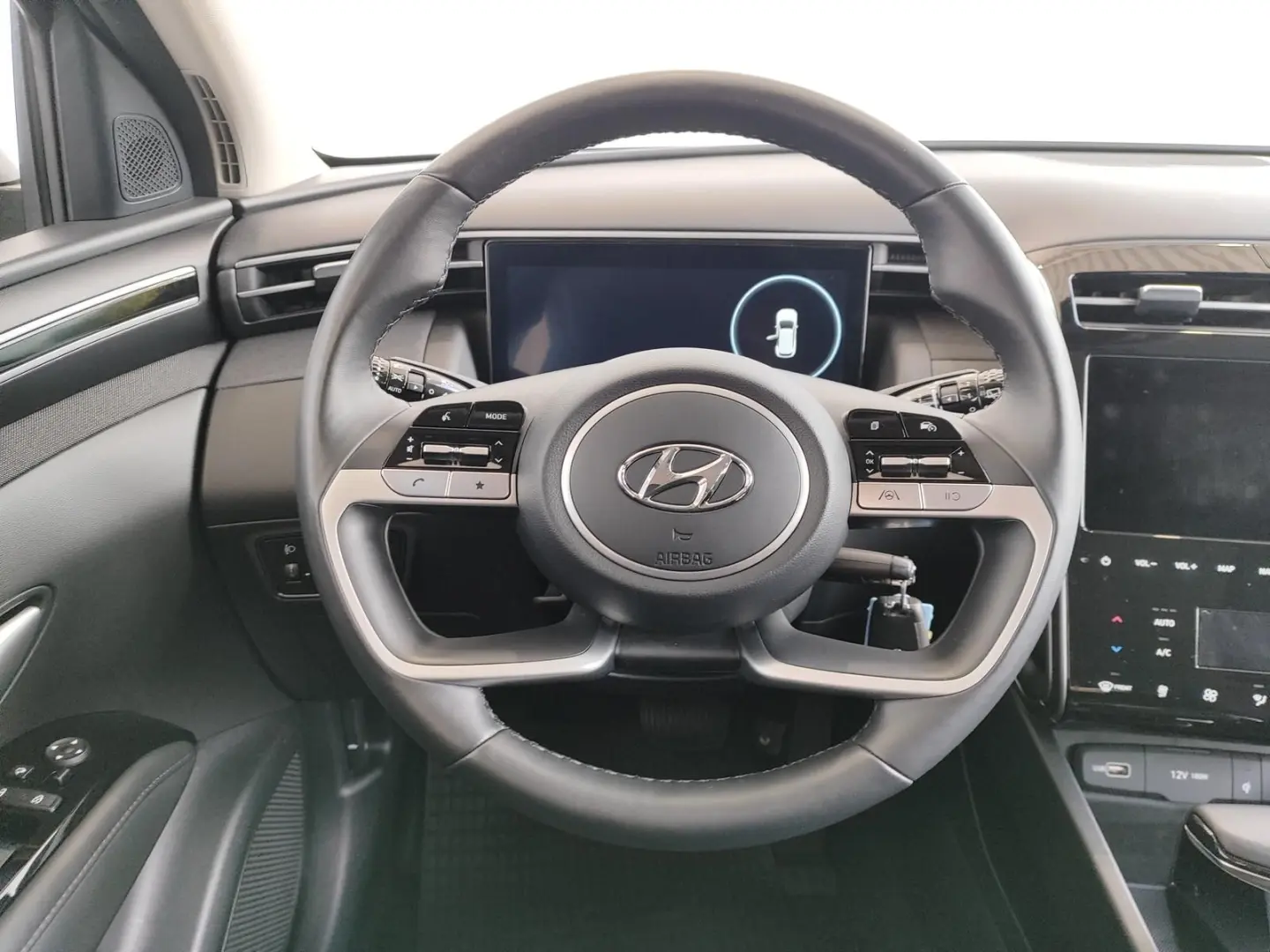 TUCSON 1.6 T-GDI DCT LED|Navi|SHZ