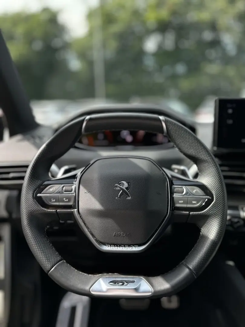 3008 1.6 PureTech 180 GT **360grad/Focal/Navi**