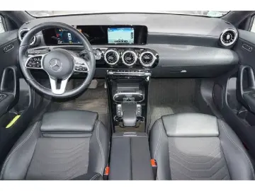 A 200 AHK Pano S-Dach Key LED Lane Navi RKam AUT