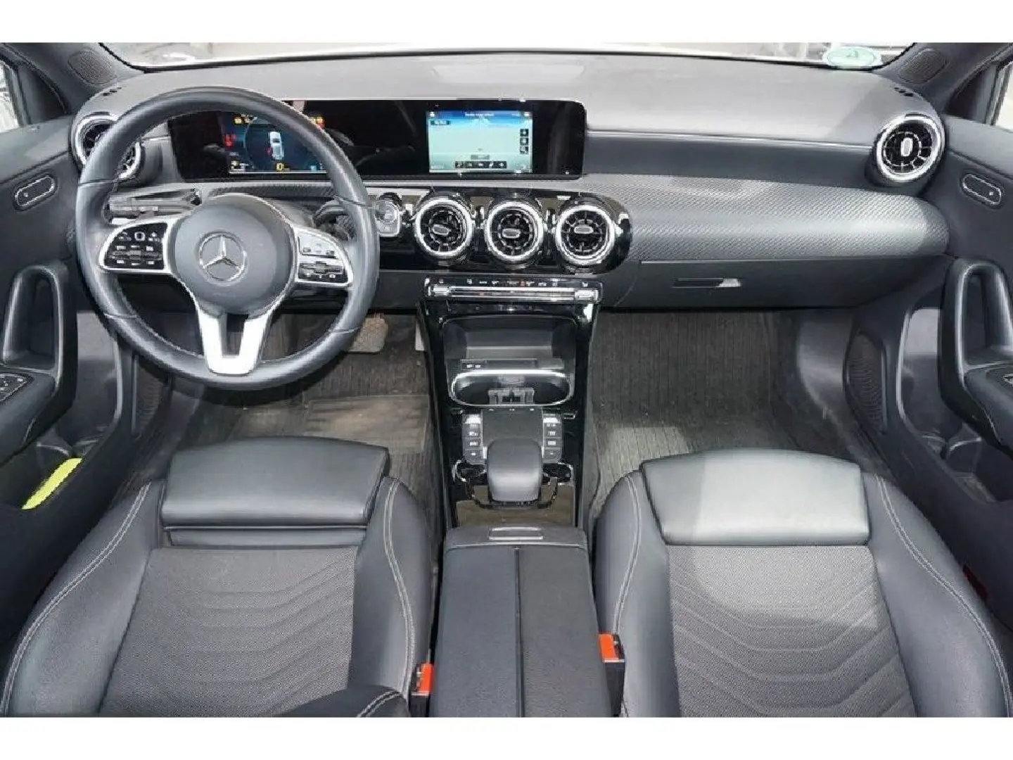 A 200 AHK Pano S-Dach Key LED Lane Navi RKam AUT