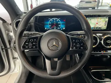 A 200 Style NAVI PDC&KAMERA KLIMAANLAGE+SHZ+MBUX