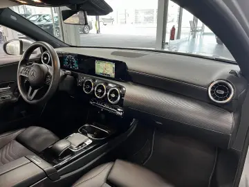 A 200 Style NAVI PDC&KAMERA KLIMAANLAGE+SHZ+MBUX