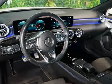 A200*AMG*CARPLAY*LED*CAMERA*17.851€ NETTO