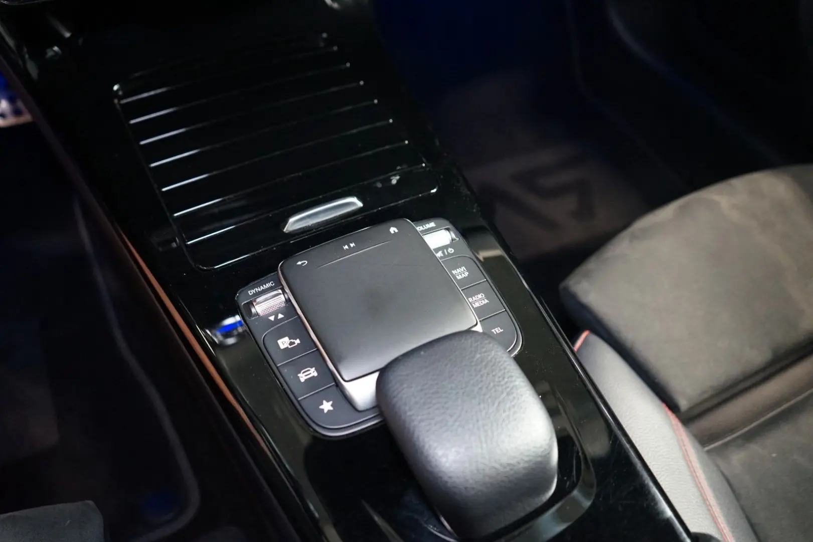A200*AMG*CARPLAY*LED*CAMERA*17.851€ NETTO