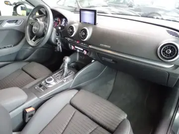 A3 40 TDI Sportback Quattro Navi Xenon PDC SHZ