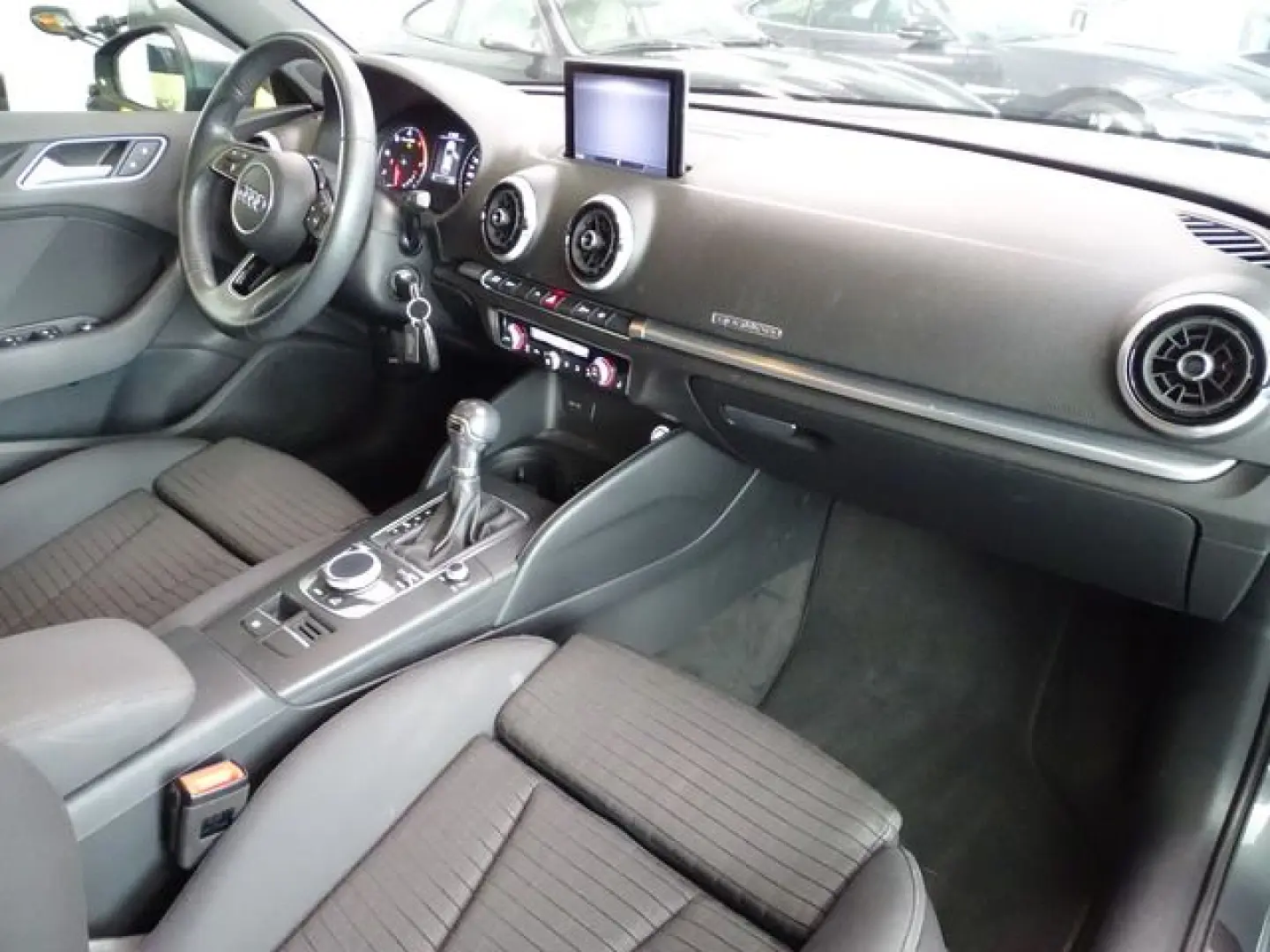 A3 40 TDI Sportback Quattro Navi Xenon PDC SHZ