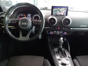 A3 40 TDI Sportback Quattro Navi Xenon PDC SHZ