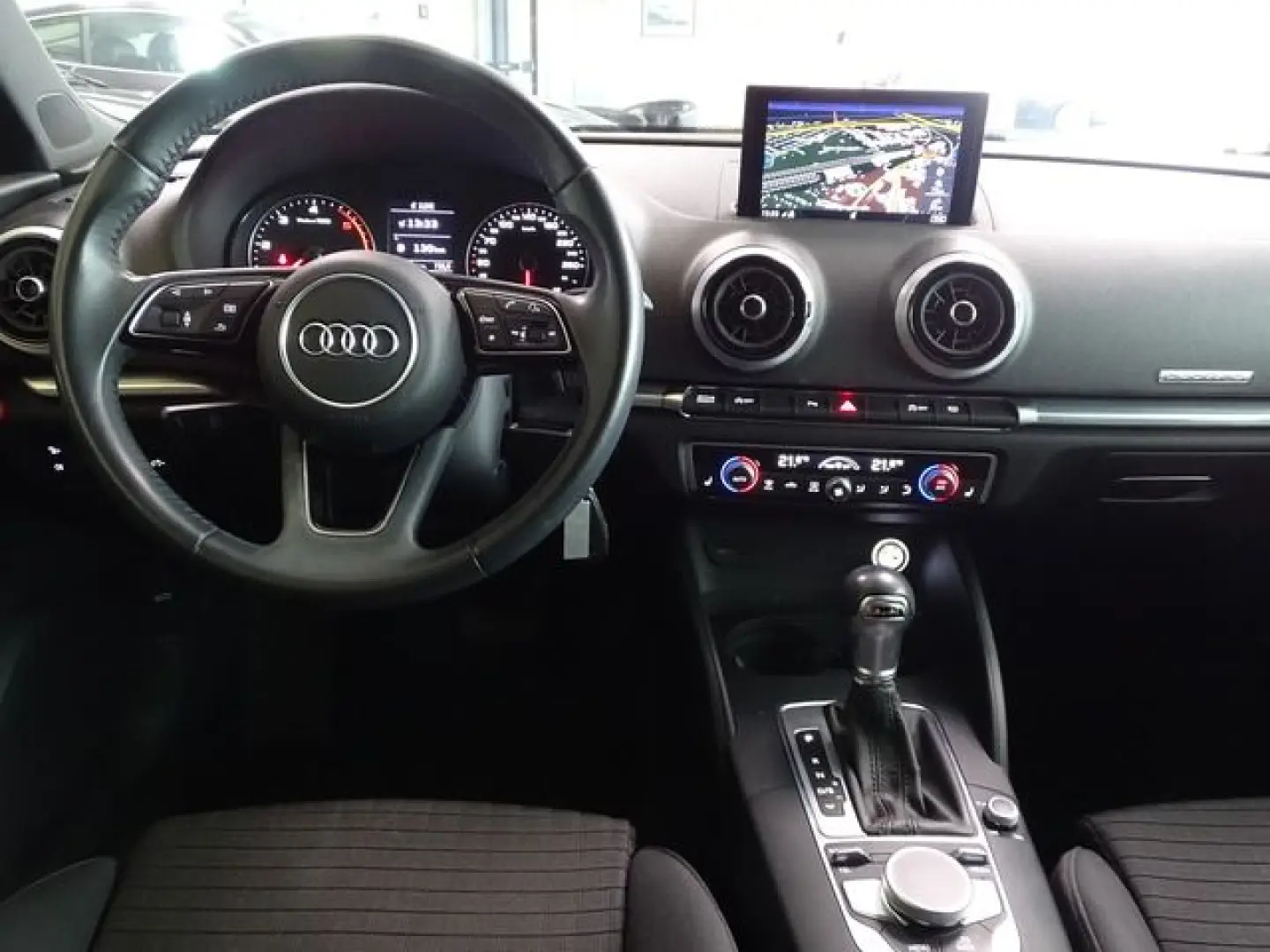 A3 40 TDI Sportback Quattro Navi Xenon PDC SHZ