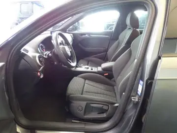 A3 40 TDI Sportback Quattro Navi Xenon PDC SHZ