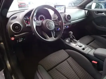 A3 40 TDI Sportback Quattro Navi Xenon PDC SHZ